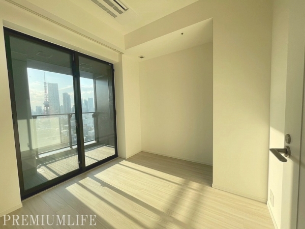 ＷＯＲＬＤ　ＴＯＷＥＲ　ＲＥＳＩＤＥＮＣＥ