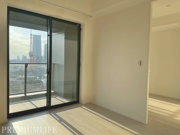 ＷＯＲＬＤ　ＴＯＷＥＲ　ＲＥＳＩＤＥＮＣＥ