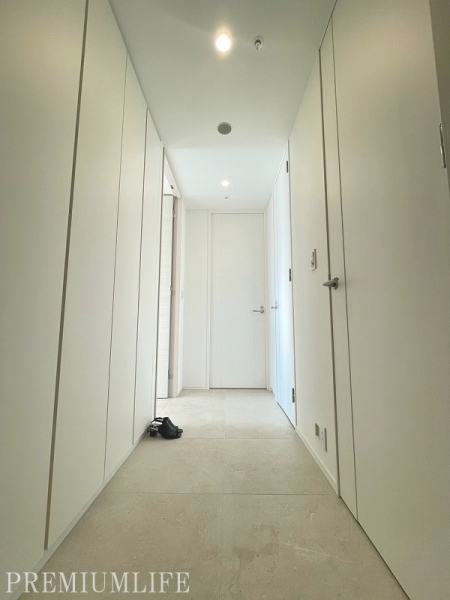 ＷＯＲＬＤ　ＴＯＷＥＲ　ＲＥＳＩＤＥＮＣＥ