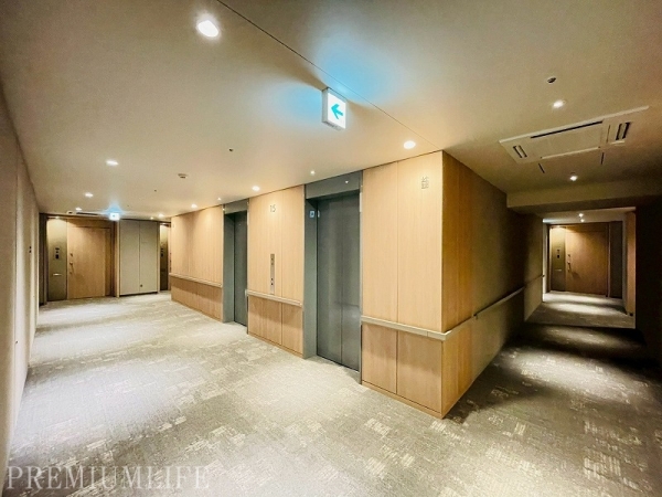 ＷＯＲＬＤ　ＴＯＷＥＲ　ＲＥＳＩＤＥＮＣＥ