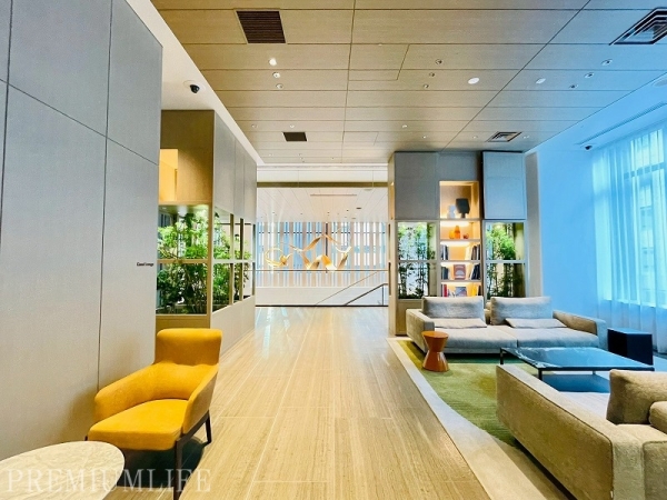 ＷＯＲＬＤ　ＴＯＷＥＲ　ＲＥＳＩＤＥＮＣＥ