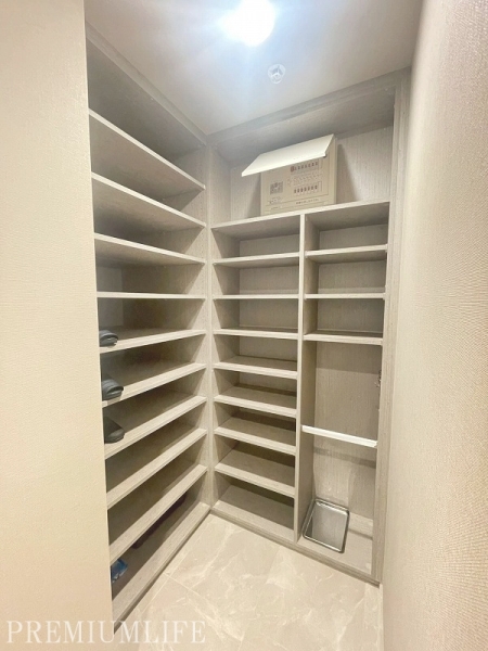 白金ザ・スカイ　ＥＡＳＴ