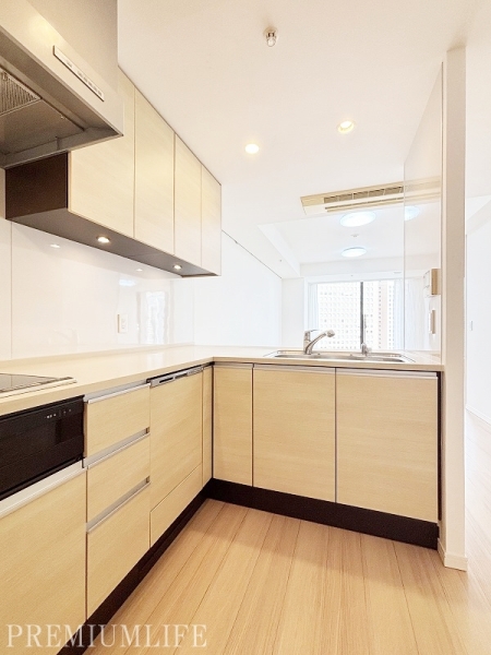 セントラルパークタワーラ・トゥール新宿