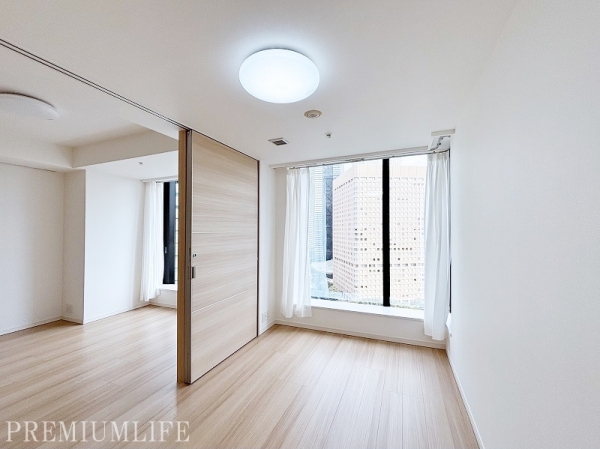 セントラルパークタワーラ・トゥール新宿