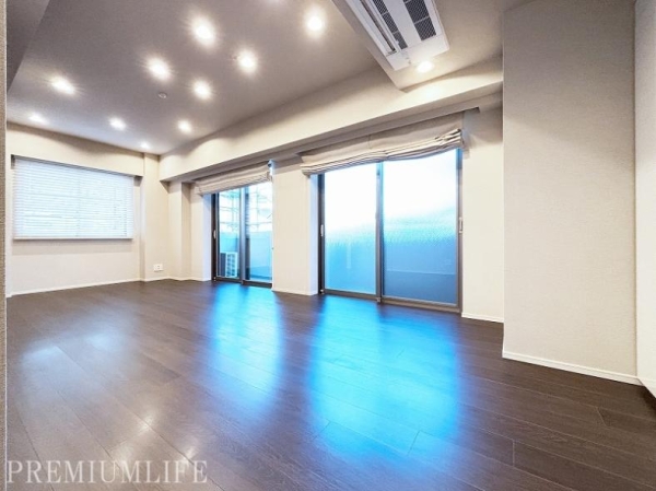 ザ・パークハウス市谷加賀町