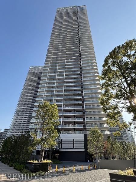 ＨＡＲＵＭＩ　ＦＬＡＧ　ＳＵＮ　ＶＩＬＬＡＧＥ　Ｔ棟