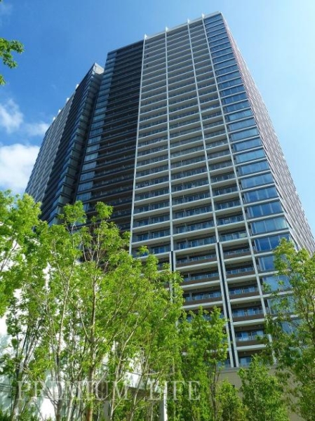 ＧＬＯＢＡＬ　ＦＲＯＮＴ　ＴＯＷＥＲ