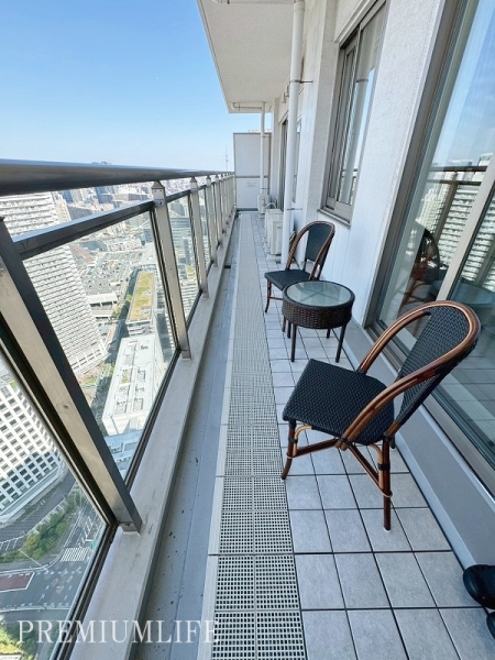Ｗ　Ｃｏｍｆｏｒｔ　Ｔｏｗｅｒｓ　ＷＥＳＴ