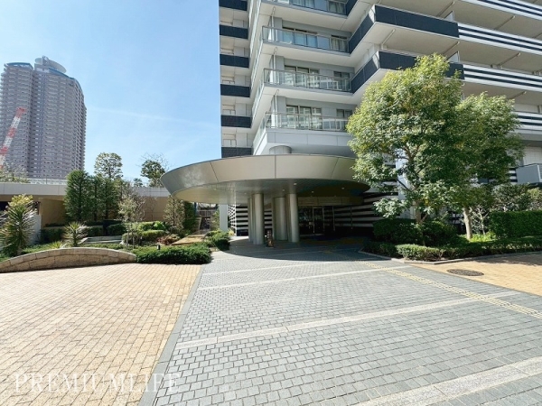 Ｗ　Ｃｏｍｆｏｒｔ　Ｔｏｗｅｒｓ　ＷＥＳＴ