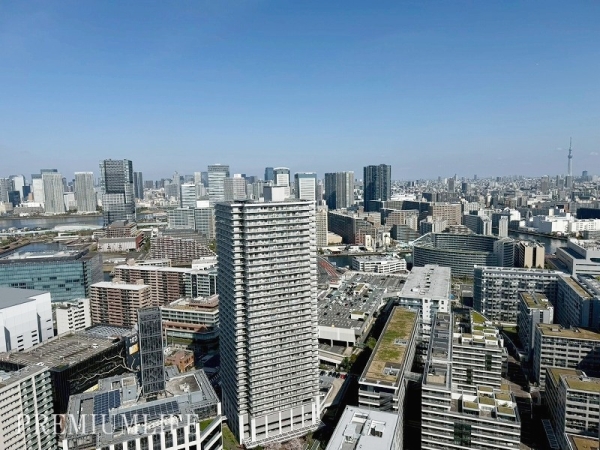 Ｗ　Ｃｏｍｆｏｒｔ　Ｔｏｗｅｒｓ　ＷＥＳＴ