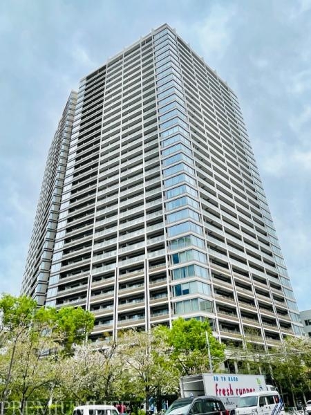 ＧＬＯＢＡＬ　ＦＲＯＮＴ　ＴＯＷＥＲ