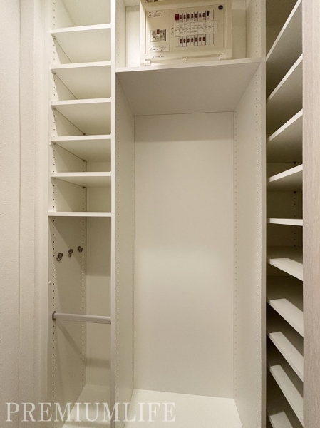 ＭＩＤ　ＴＯＷＥＲ　ＧＲＡＮＤ
