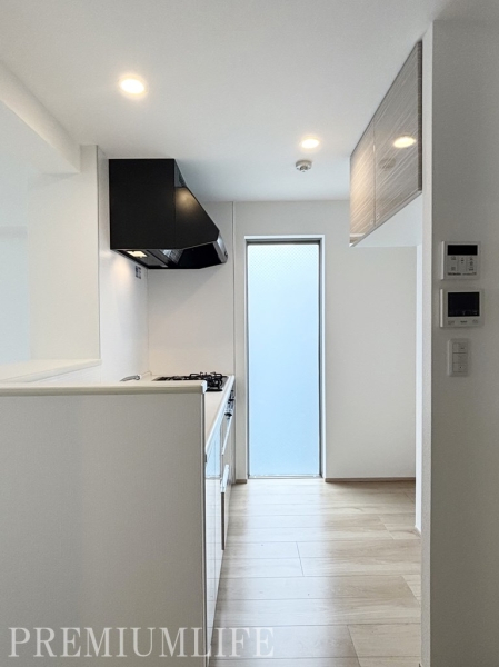Ｂ　ＣＩＴＹ　ＡＰＡＲＴＭＥＮＴ　ＳＨＩＮＪＵＫＵ　ＮＷ