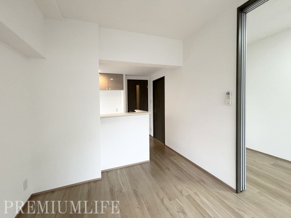 Ｂ　ＣＩＴＹ　ＡＰＡＲＴＭＥＮＴ　ＳＨＩＮＪＵＫＵ　ＮＷ
