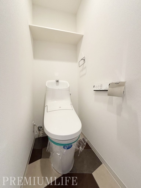Ｂ　ＣＩＴＹ　ＡＰＡＲＴＭＥＮＴ　ＳＨＩＮＪＵＫＵ　ＮＷ