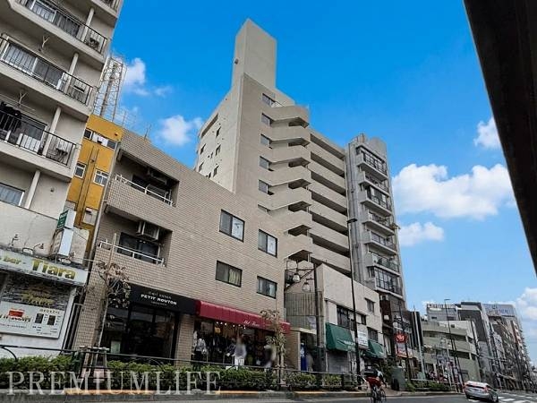 ラミアール鶯谷駅前