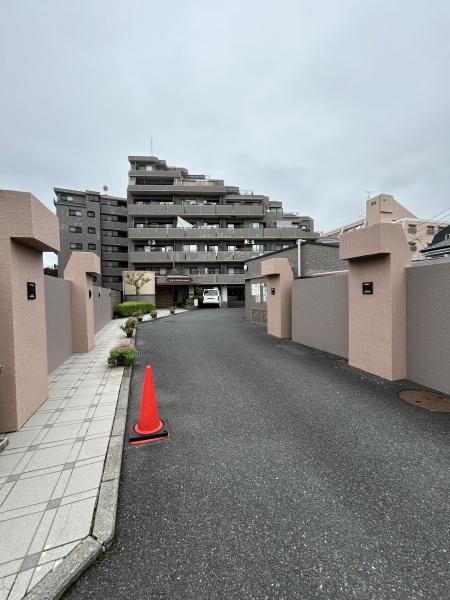 ライオンズガーデン鴨居
