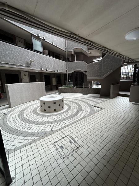 ライオンズガーデン鴨居