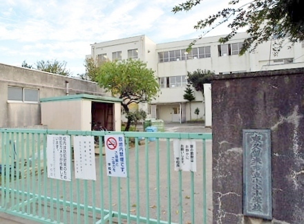 東久留米市小山４丁目　全1棟　新築一戸建(東久留米市立小山小学校)