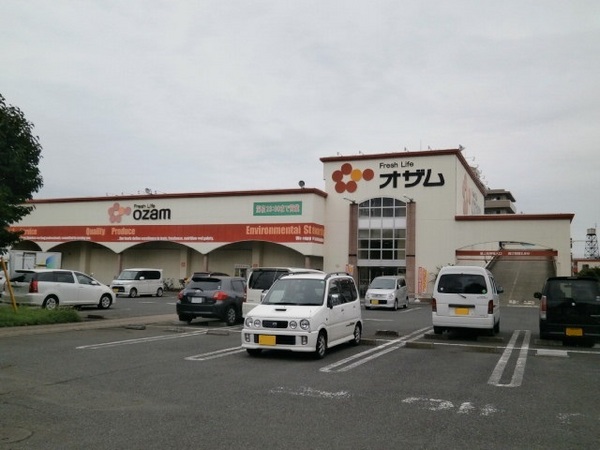 東久留米市小山４丁目　全1棟　新築一戸建(スーパーオザム新堀店)