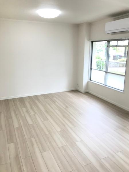 高洲二丁目団地5号棟