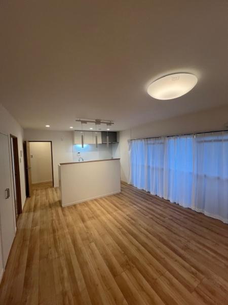 稲毛高浜南団地16号棟(リビング)