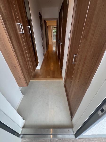 津田沼スカイハイツ(玄関)