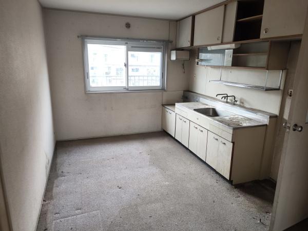 稲毛ファミールハイツ 7号棟(リビング)