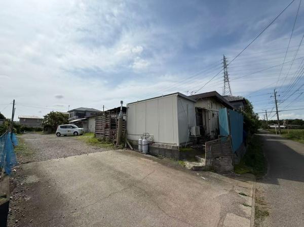 卓球館八街・事務所付き・倉庫・216坪　700万