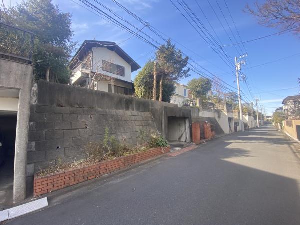 川崎市多摩区南生田２丁目建築条件なし売地