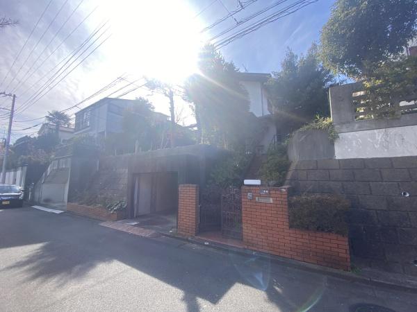 川崎市多摩区南生田２丁目建築条件なし売地