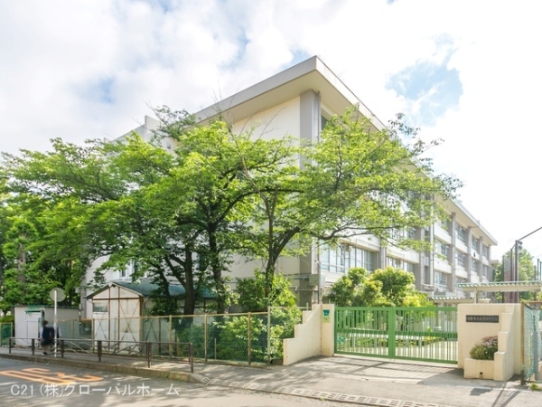川崎市多摩区西生田5丁目の新築一戸建(川崎市立南生田中学校)