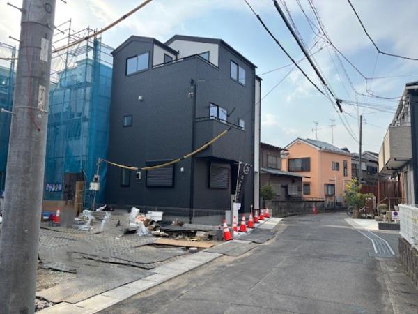 川崎市多摩区菅稲田堤２丁目新築戸建2号棟