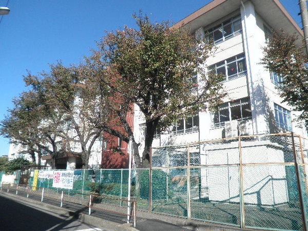 川崎市多摩区菅稲田堤2丁目新築戸建6号棟(川崎市立菅中学校)