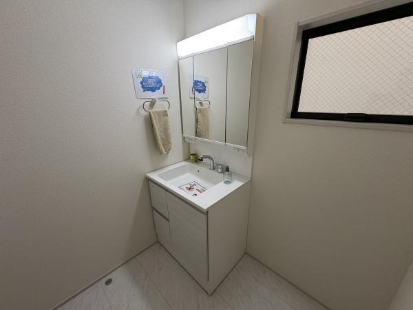 川崎市多摩区菅稲田堤２丁目新築戸建13号棟