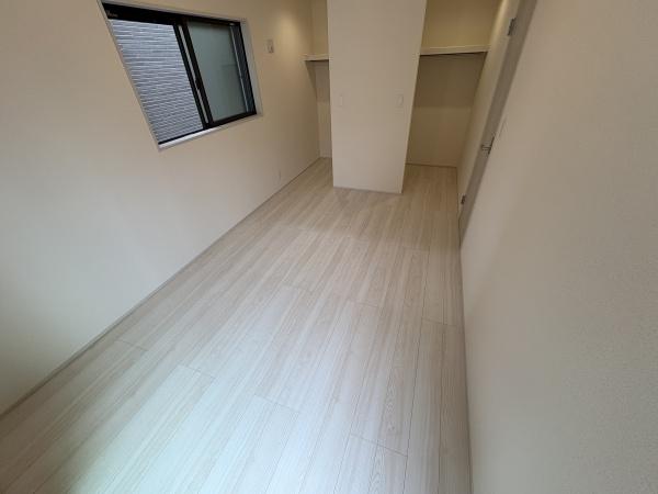 川崎市多摩区菅稲田堤２丁目新築戸建13号棟
