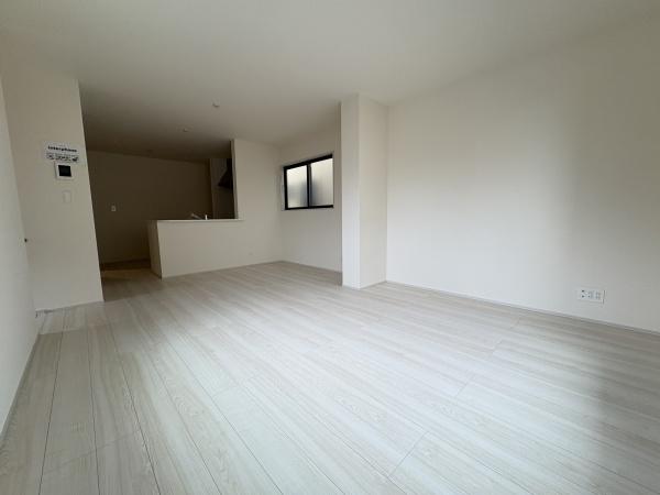 川崎市多摩区菅稲田堤２丁目新築戸建13号棟