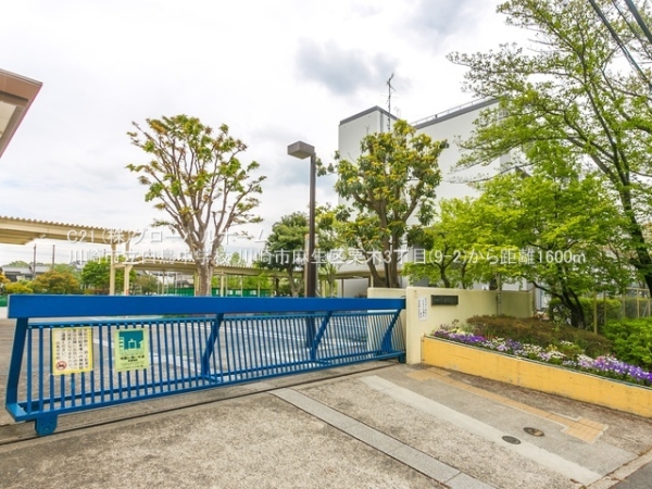 川崎市麻生区栗木3丁目の新築一戸建(川崎市立白鳥中学校)