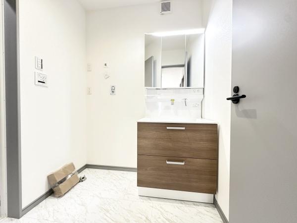 稲城市東長沼新築戸建１号棟