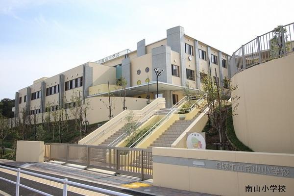 稲城ガーデニア弐番館(稲城市立南山小学校)