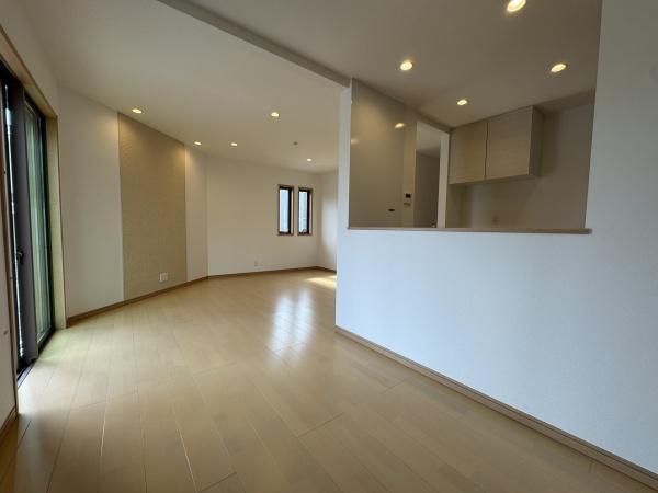 川崎市多摩区長沢１丁目新築戸建６号棟