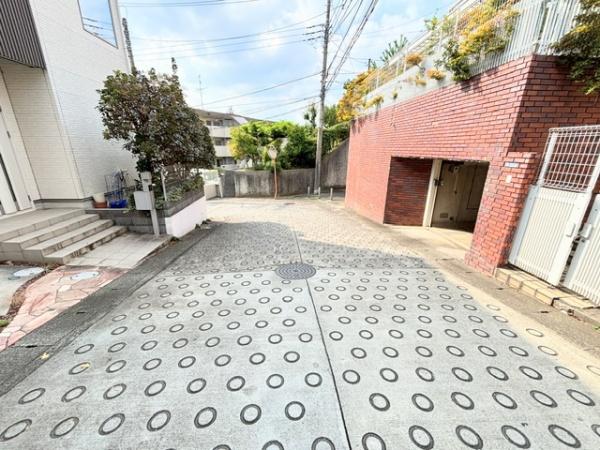 川崎市麻生区高石６丁目の中古一戸建て