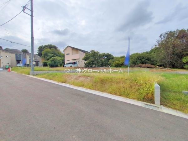 稲城市若葉台1丁目の土地(前面道路含む現地写真)