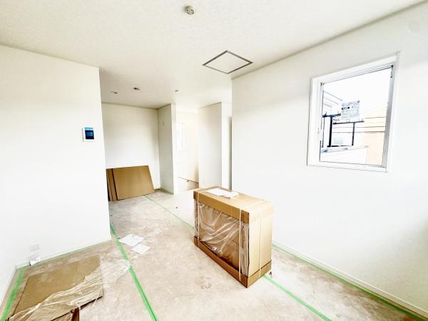 稲城市矢野口新築戸建1号棟(リビング)
