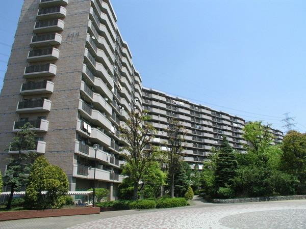 新ゆりグリーンタウンポプラ街区２号棟