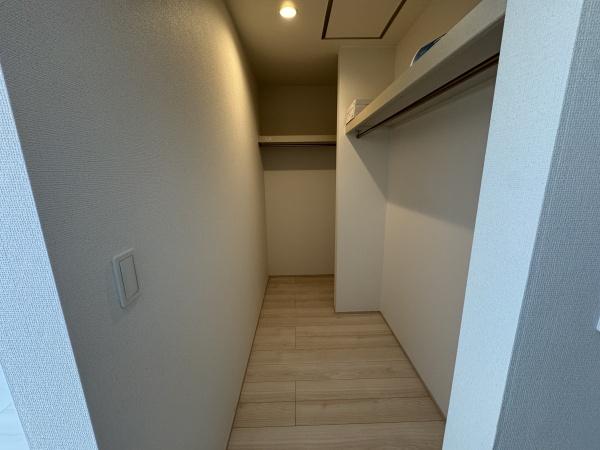 稲城市東長沼新築戸建８号棟