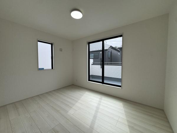 稲城市東長沼新築戸建８号棟