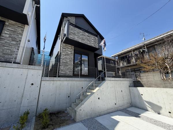 川崎市多摩区南生田３丁目の新築一戸建