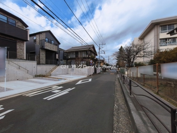 川崎市多摩区南生田３丁目の新築一戸建