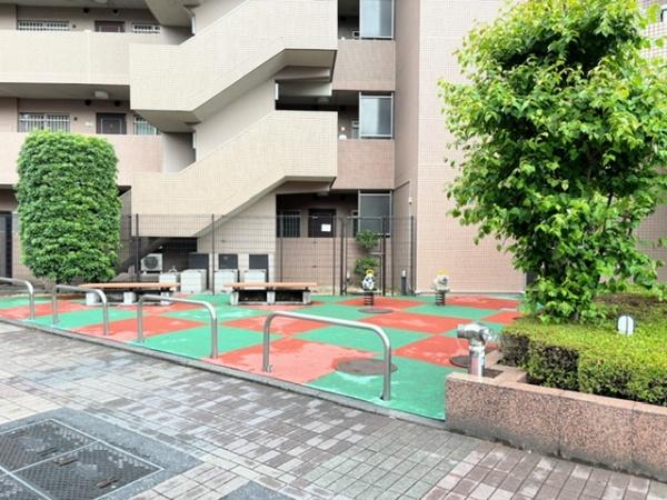 ルピナス鶴川サウスステージ
